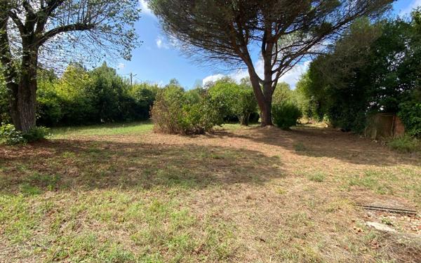 Maison à vendre    6 pièces • 159 m2 Saint-Loubès