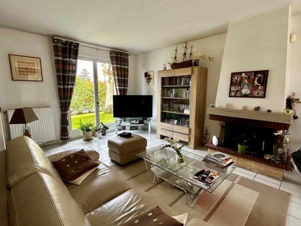 CROISSY SUR SEINE : très belle maison familiale 7P - 128.77m2