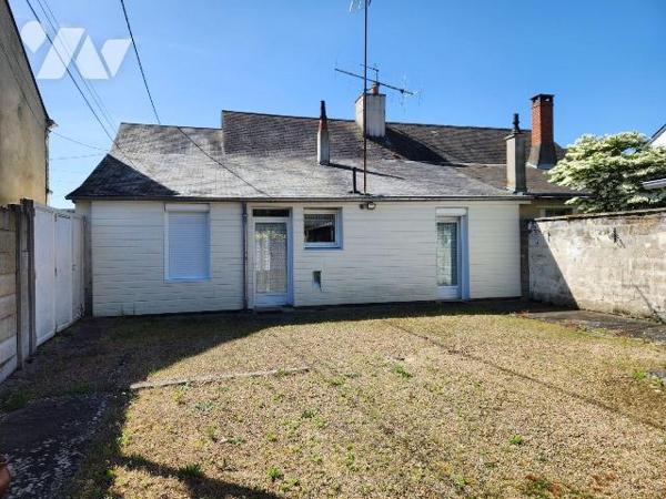 Une maison d'habitation comprenant ;
Au rez-de-chaussée : cuisine, salle à manger, deux chambr...