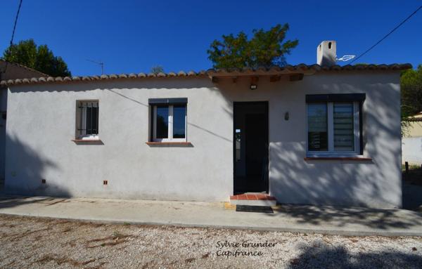 Maison de plain pied à vendre 3 pièces SAINT MITRE LES REMPARTS (13), 2minutes de la plage QUARTIER VARAGE
