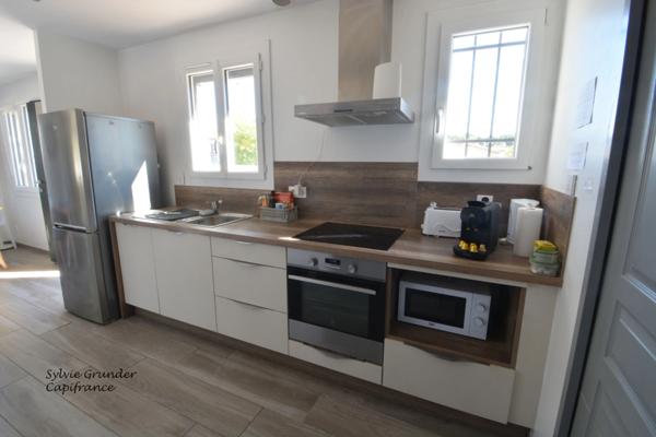 Maison de plain pied à vendre 3 pièces SAINT MITRE LES REMPARTS (13), 2minutes de la plage QUARTIER VARAGE