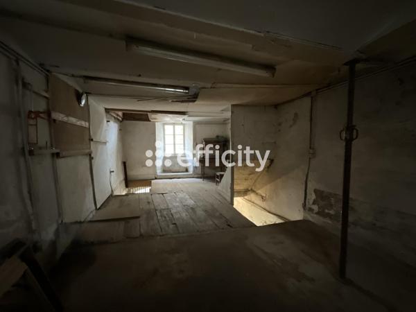 Immeuble 6 pièces - 148 m²