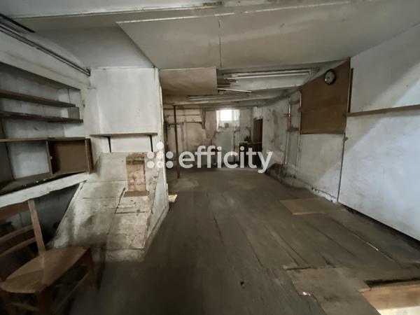 Immeuble 6 pièces - 148 m²