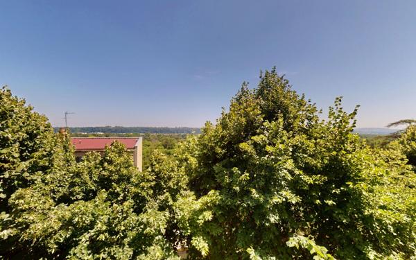 Appartement à vendre    4 pièces • 75,20 m2 Irigny