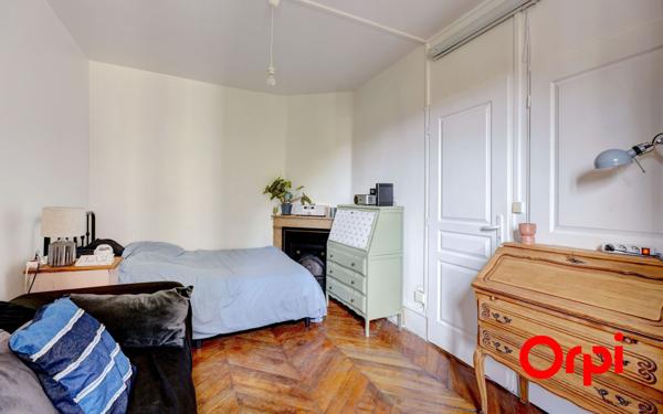 Appartement à vendre    2 pièces • 25 m2 Lyon 5