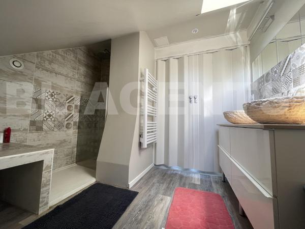 Maison 6 CHAMBRES 157 m² 