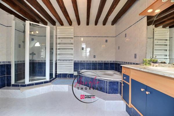 Longère rénovée, 4 chambres, proche centre