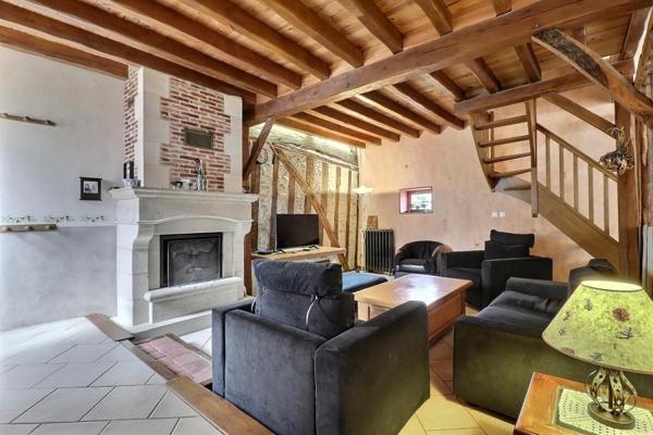 Longère rénovée, 4 chambres, proche centre