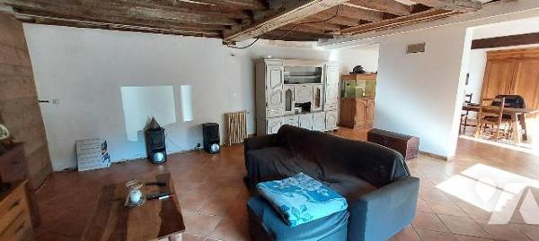 Maison à Vendre à Château-Gontier-sur-Mayenne (53200) en Mayenne (53)

Cette maison dispose d...