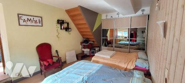 Maison à Vendre à Château-Gontier-sur-Mayenne (53200) en Mayenne (53)

Cette maison dispose d...