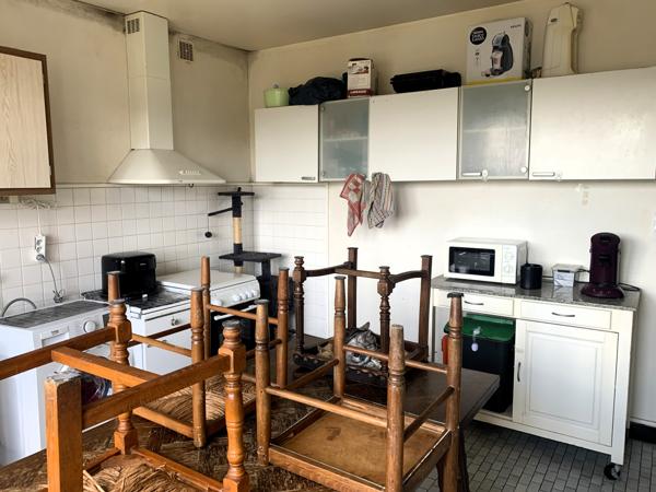Immeuble avec garages