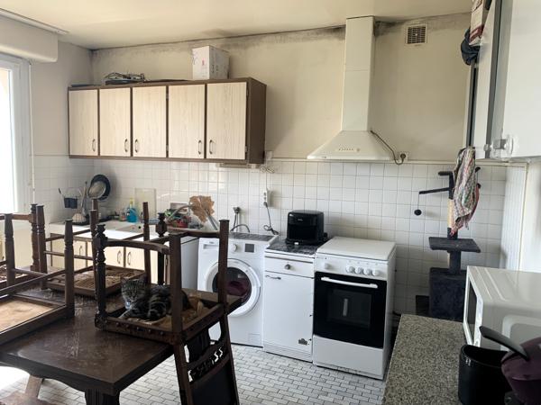 Immeuble avec garages