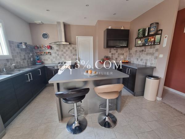 Villa 4 pièce(s) 2 chambre(s) 101 m²