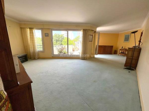 Vente                                                      Appartement
                        
                     5 pièces                      103 m2                     à Fontenay-Aux-Roses