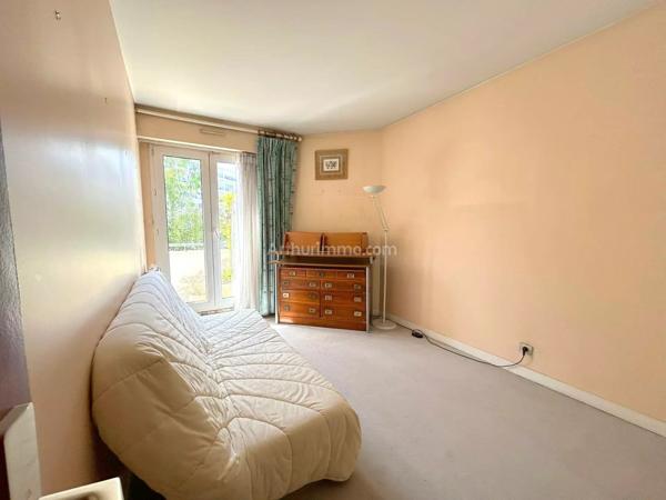 Vente                                                      Appartement
                        
                     5 pièces                      103 m2                     à Fontenay-Aux-Roses