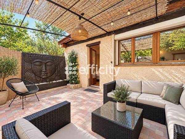 Maison
         4 pièces
        - 175 m² 770 000 € *