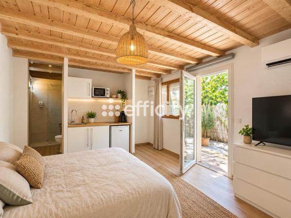 Maison
         4 pièces
        - 175 m² 770 000 € *