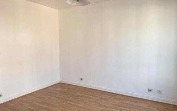 Appartement à louer    1 pièce • 29,77 m2 Compiègne