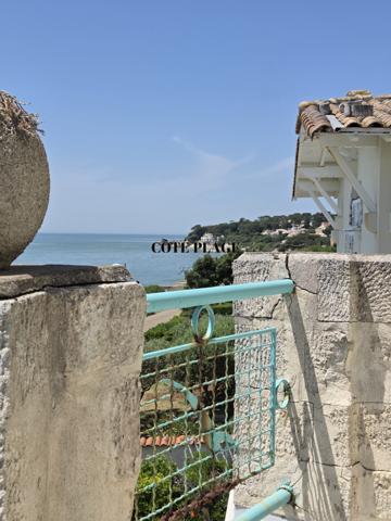 Saint-Palais-sur-Mer (17420) Villa 8 pièces d'environ 164 m2 quartier tres recherche face à l'océan