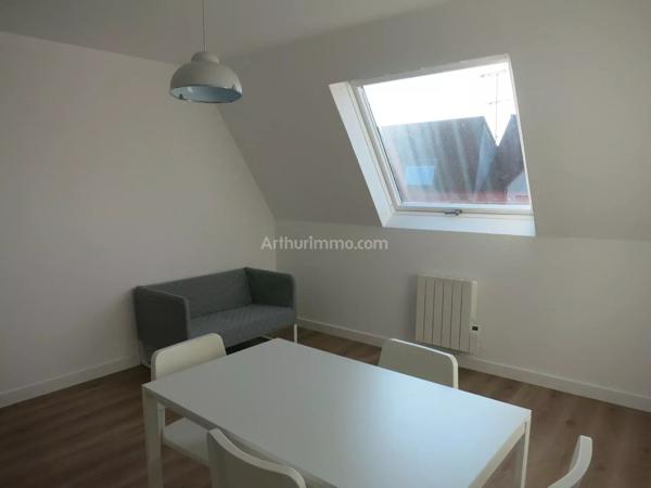Location                                                      Appartement
                        
                     2 pièces                      34 m2                     à Melesse