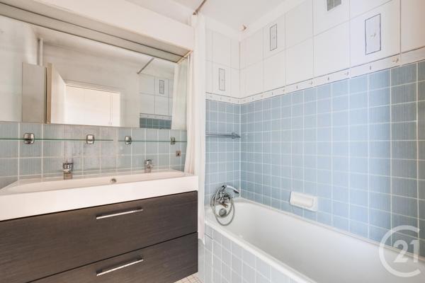 Appartement F5 à vendre  5 pièces - 107 m 2   PARIS  - 75013