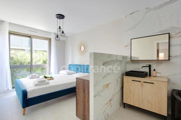 Appartement à louer 4 pièces meublé  PARIS 17EME ARRONDISSEMENT (75)