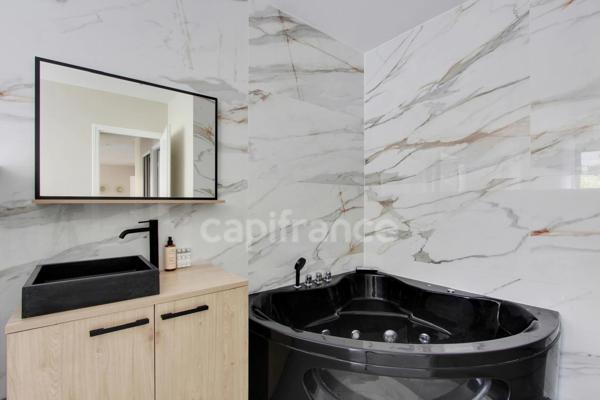 Appartement à louer 4 pièces meublé  PARIS 17EME ARRONDISSEMENT (75)