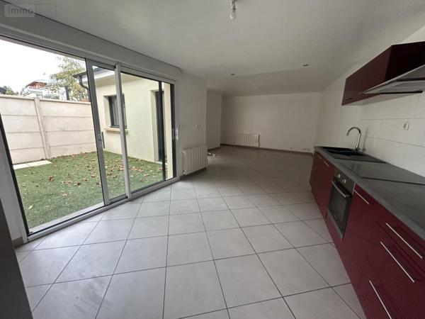 Appartement à louer à Rouen en Seine-Maritime (76000), ref : 76029-L98