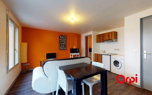 Appartement à louer    2 pièces • 34,10 m2 Lyon 8