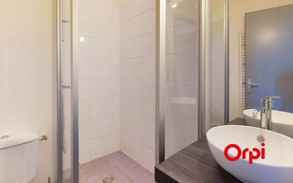 Appartement à louer    2 pièces • 34,10 m2 Lyon 8