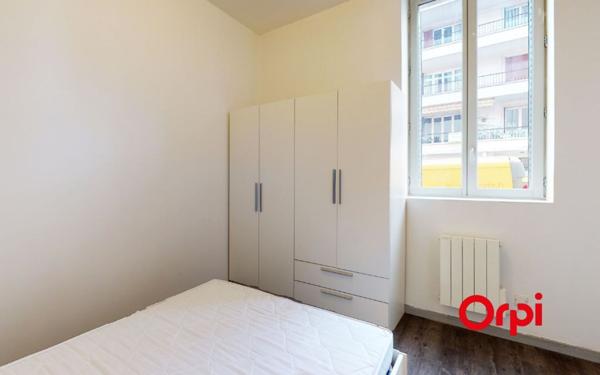 Appartement à louer    2 pièces • 34,10 m2 Lyon 8