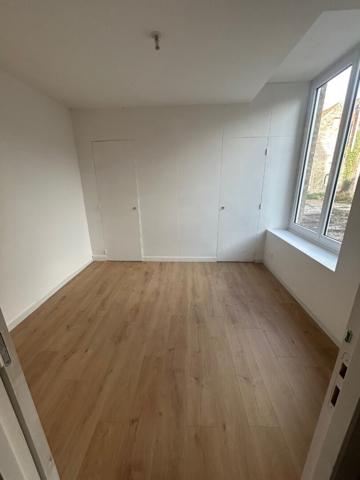Studio de 26 m² rénové - CALAIS QUARTIER VAUXHALL