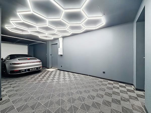 Limoges Quartier Saint-Jean, Maison de ville spacieuse entièrement rénovée à vendre à Limoges - 4 chambres, 165 m² - garage double