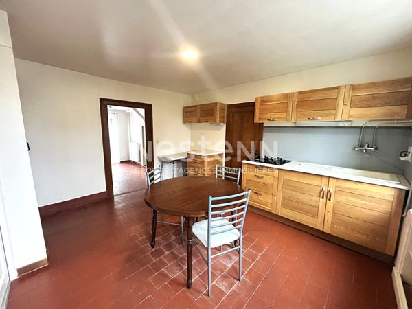 MAISON DE VILLE DE PLAIN-PIED 2 CHAMBRES SANS TRAVAUX PROCHE COMMERCES CHABRIS (INDRE 36)