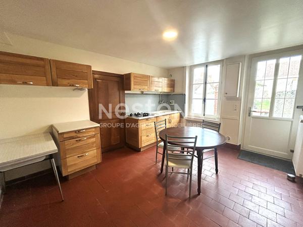 MAISON DE VILLE DE PLAIN-PIED 2 CHAMBRES SANS TRAVAUX PROCHE COMMERCES CHABRIS (INDRE 36)