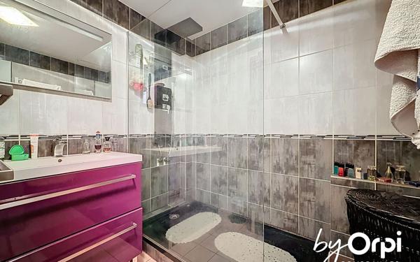 Maison à vendre    5 pièces • 112 m2 Saint-Éloy-les-Mines