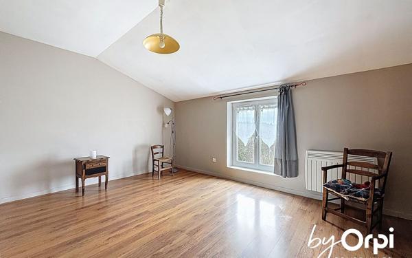 Maison à vendre    5 pièces • 112 m2 Saint-Éloy-les-Mines