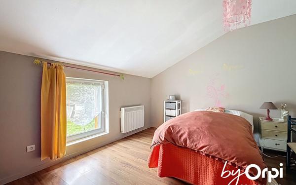 Maison à vendre    5 pièces • 112 m2 Saint-Éloy-les-Mines