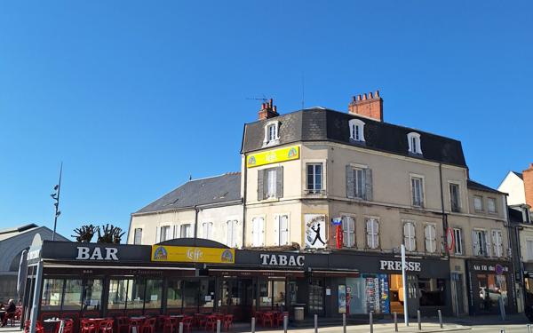 Immeuble à vendre    8 pièces •  Vierzon