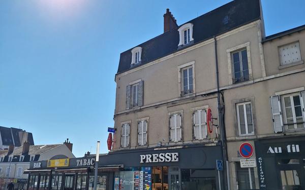 Immeuble à vendre    8 pièces •  Vierzon