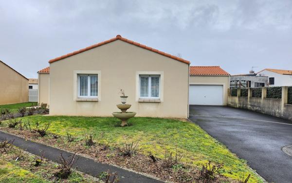 Maison à vendre    5 pièces •  Saint-Philbert-de-Bouaine