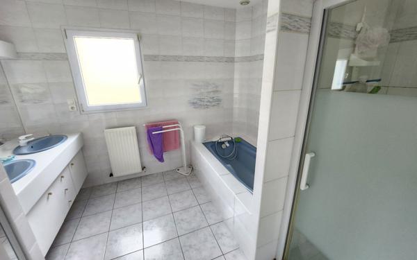 Maison à vendre    5 pièces •  Saint-Philbert-de-Bouaine