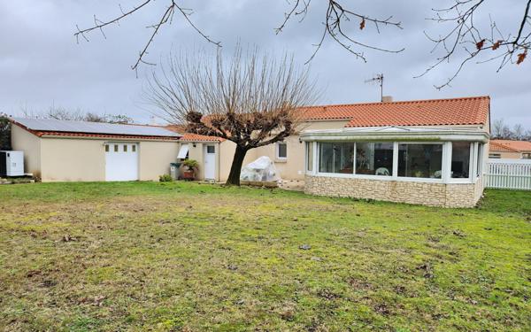 Maison à vendre    5 pièces •  Saint-Philbert-de-Bouaine