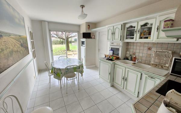 Maison à vendre    5 pièces •  Saint-Philbert-de-Bouaine