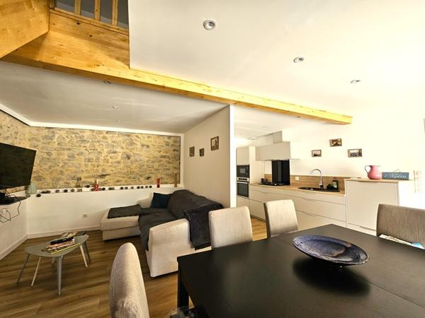 Immeuble 12 pièces - 310 m²