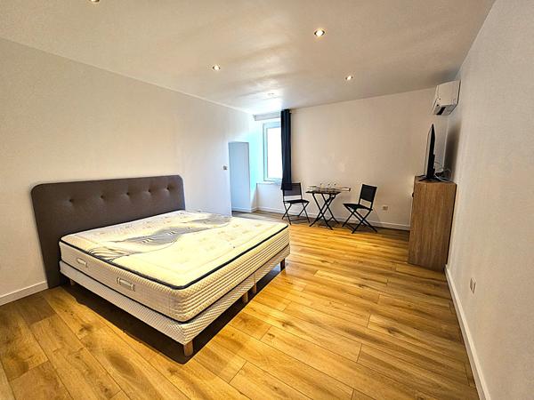 Immeuble 12 pièces - 310 m²