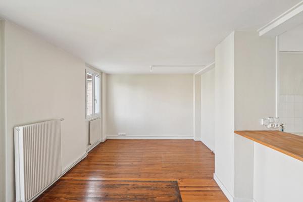 Appartement non meublé Type 3 de 61m² avec balcon et cave à Bordeaux
