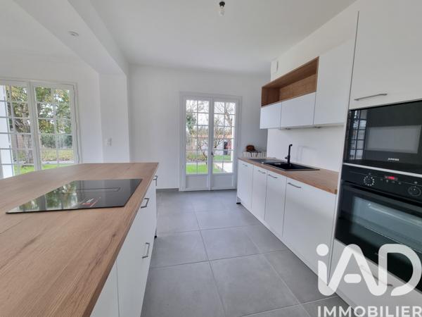 Maison à vendre 7 pièces 220 m² Sainte-Soulle