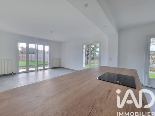Maison à vendre 7 pièces 220 m² Sainte-Soulle