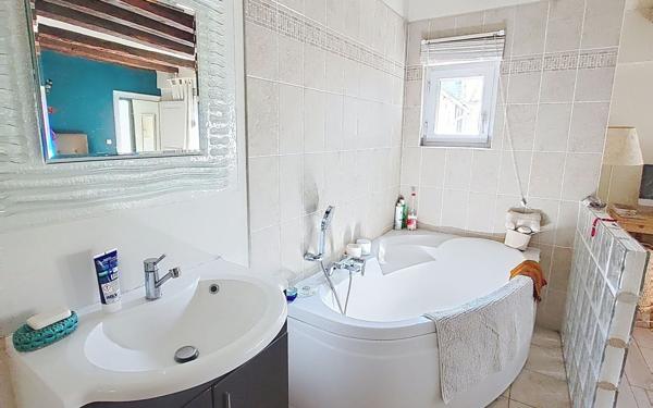 Maison à vendre    7 pièces • 264,78 m2 Tours